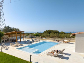 MaYa Villa, a sublime luxury villa close to Rethymno and all amenities!